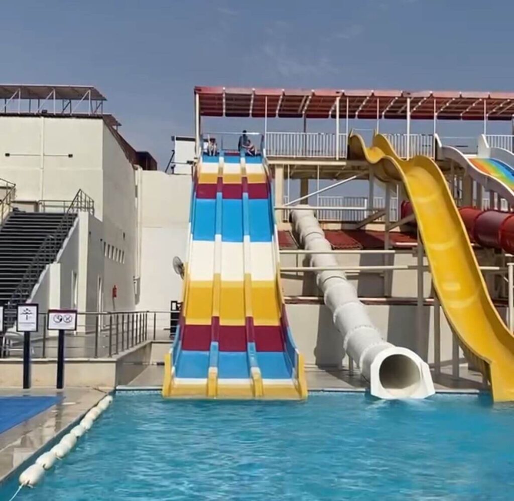 Makadi Water World Wasserpark bei Hurghada mit vielen Rutschen für Kinder