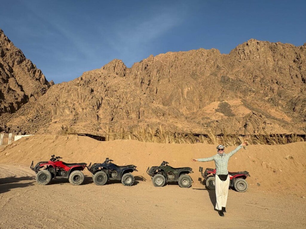 4 Quads bei einer Quad Tour in Ägypten
